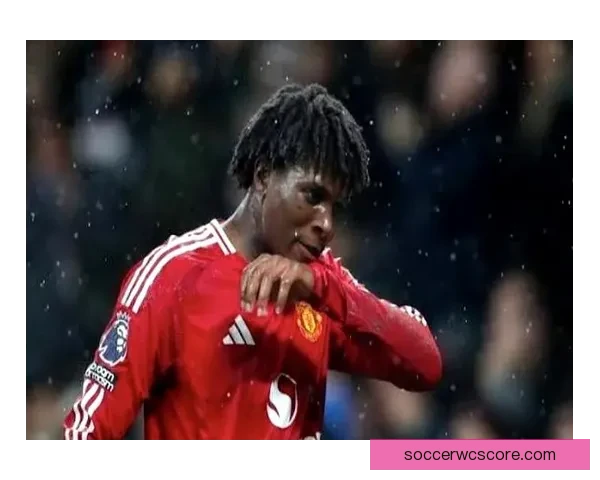 曼联再度接洽英格兰铁卫球员愿加盟曾被标价七千万失败